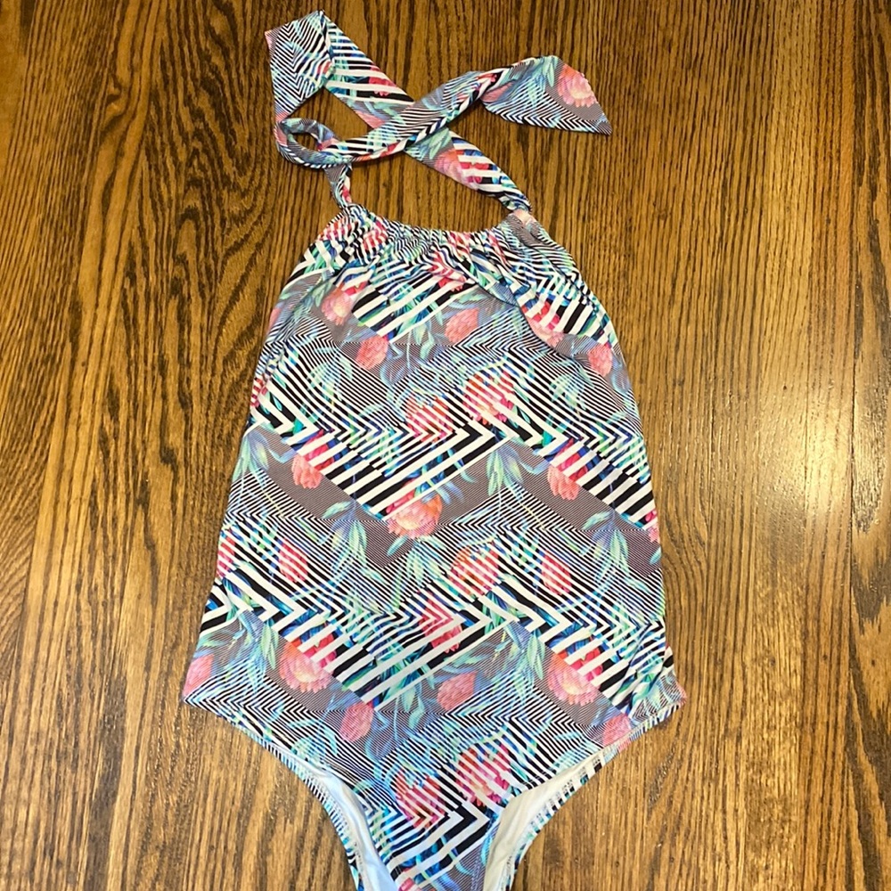 Brazilian High Cut Cheeky Swimsuit L